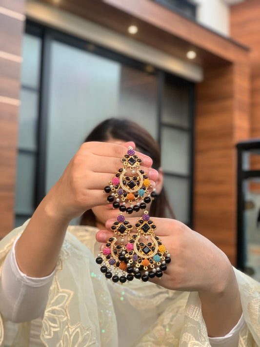 Aimen Bindiya Set - Black and Gold