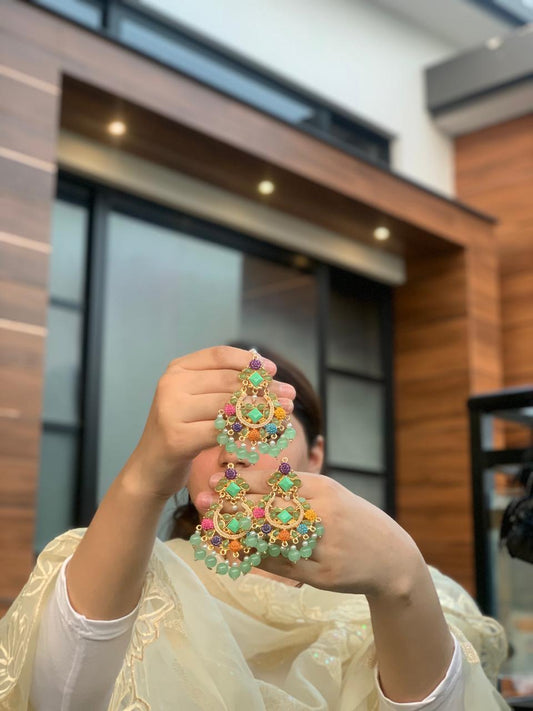 Aimen Bindiya Set - Light green and Gold