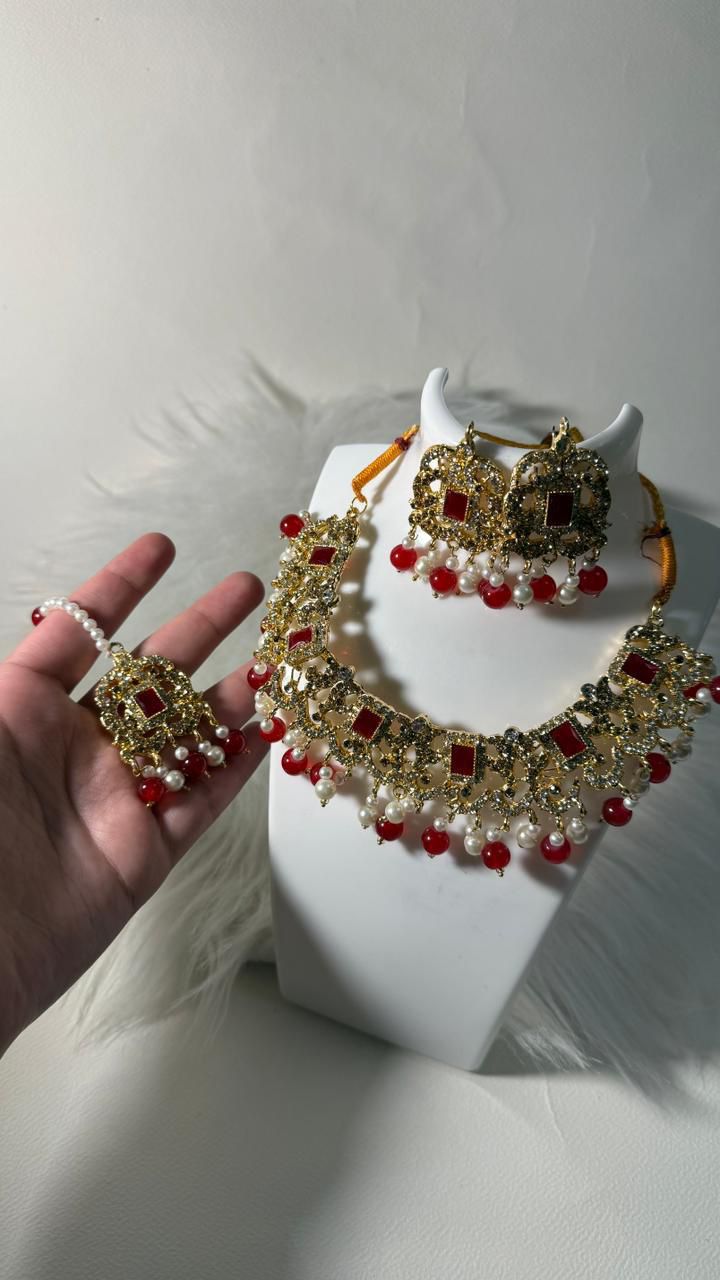 mahenur set - Red
