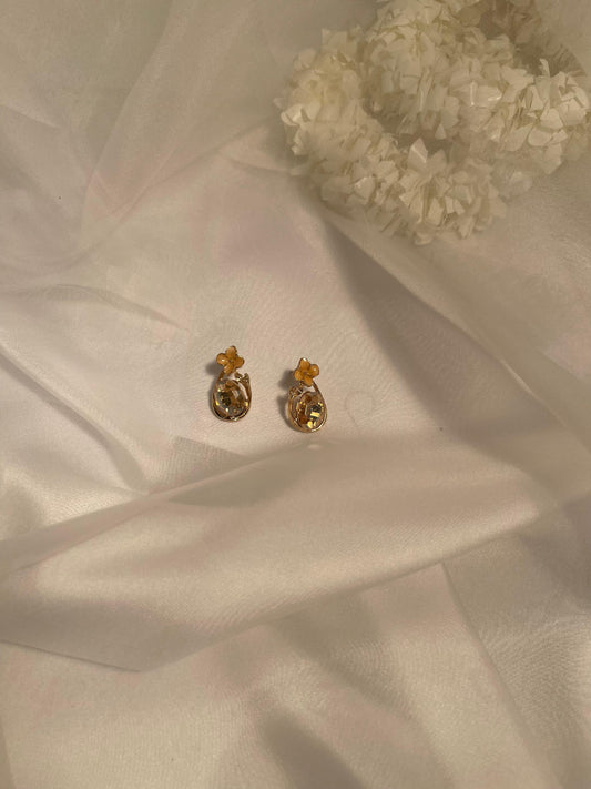 Oval Flower earrings (Yellow)