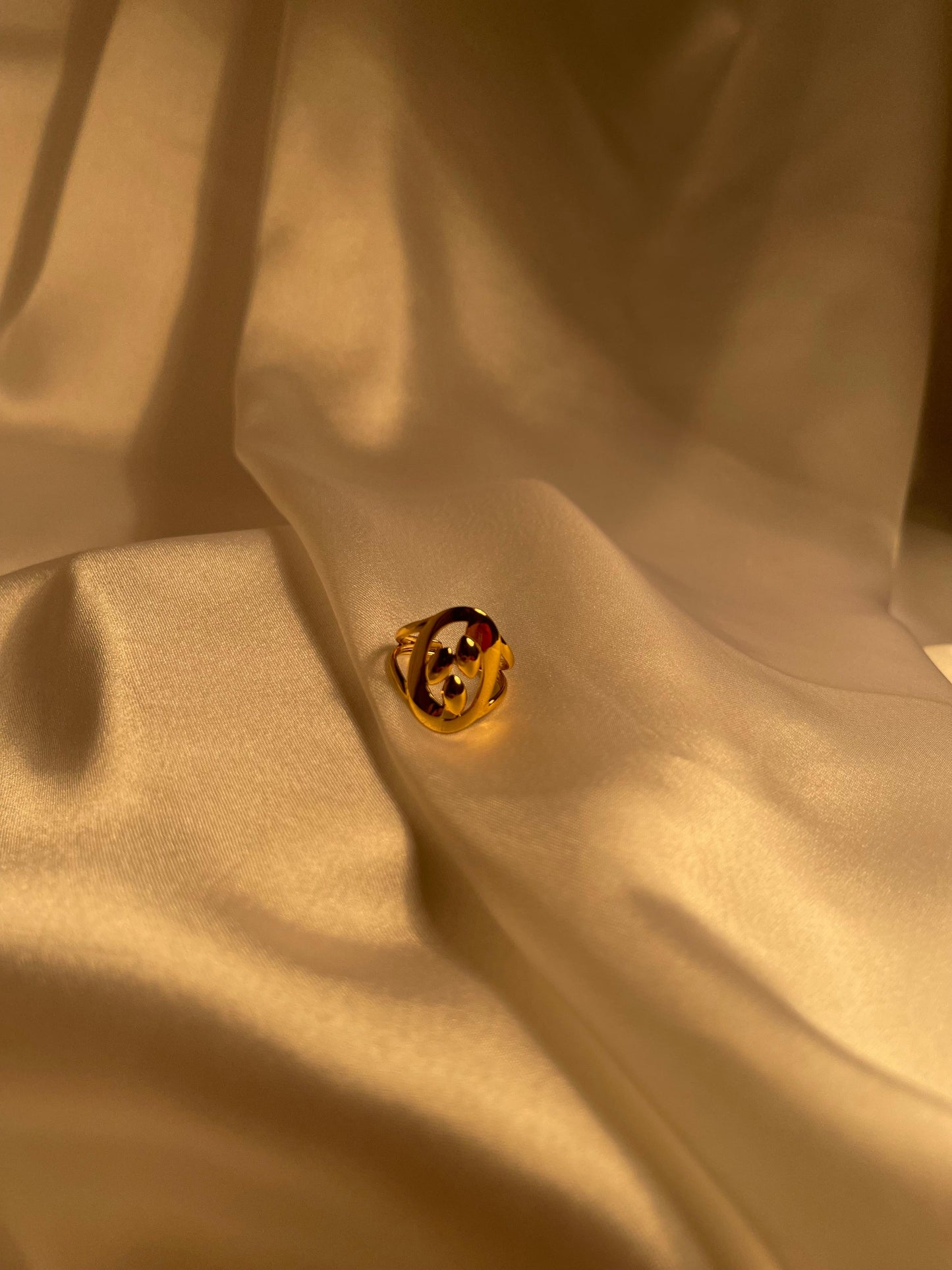 Gold Ring (Scarlet Dot)