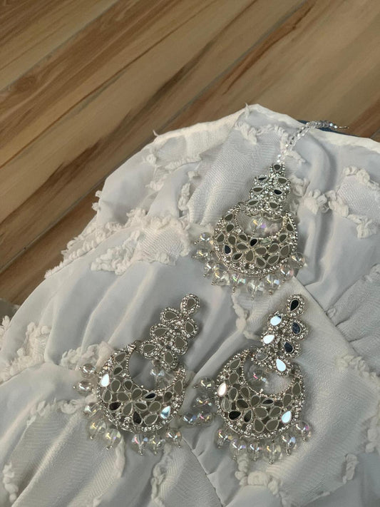 Zahra bindiya and jhumka set - Silver