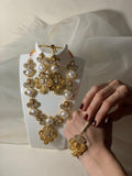 Aneela set - Gold white