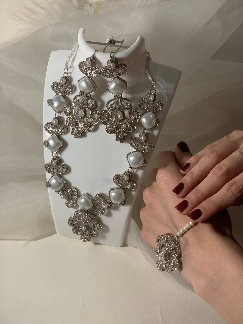 Aneela set - grey white