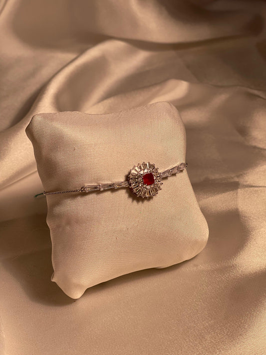 Phool bracelet silver-red gem (square)