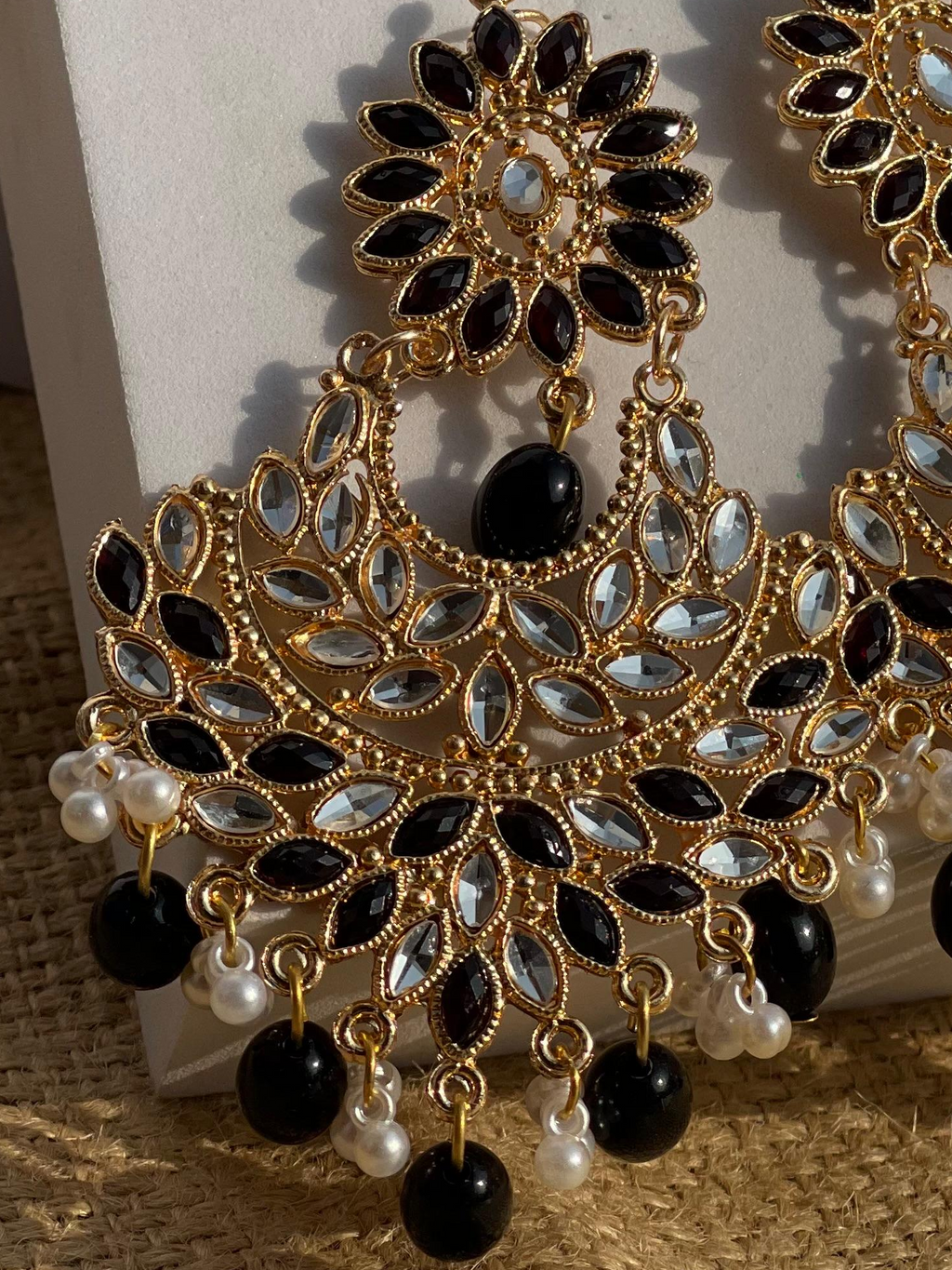 Suraj Mukhi Kundan (Gold And Black)
