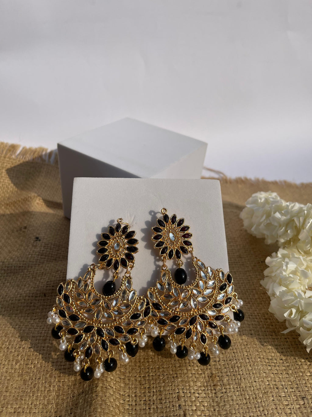 Suraj Mukhi Kundan (Gold And Black)