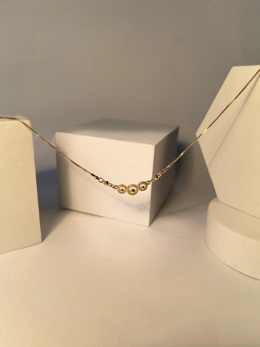 Gold Chain Locket (Circle)