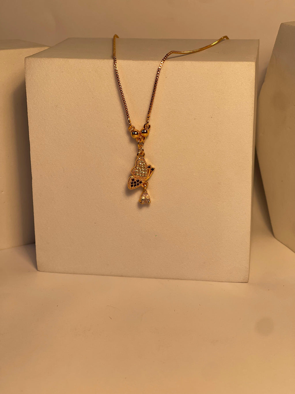 Gold Chain Locket (Stella Drop)