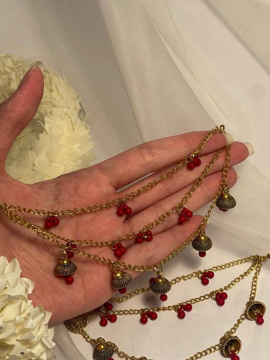 Jhumkay Waalay Saharay- gold and maroon