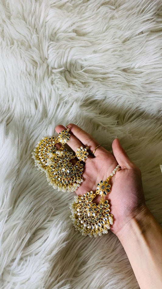 kundan moti bindiya and earring set  (gold)