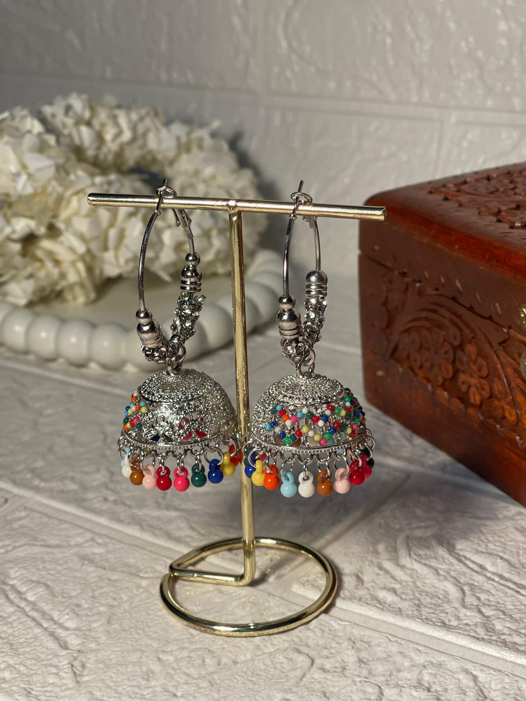 Bano bali- silver and multi dotted