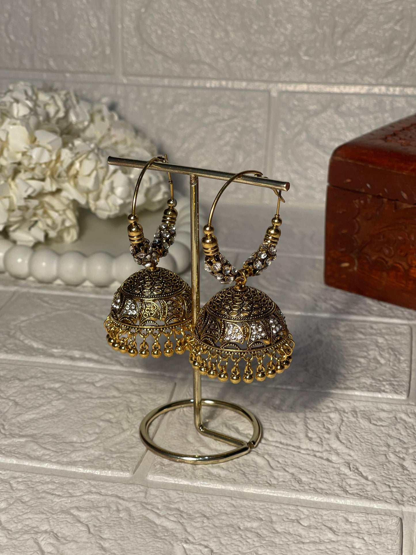 Bano bali- antique Gold(white stone)