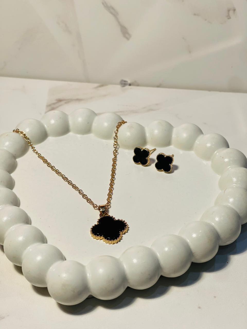 Van Cleef & Arpels Set