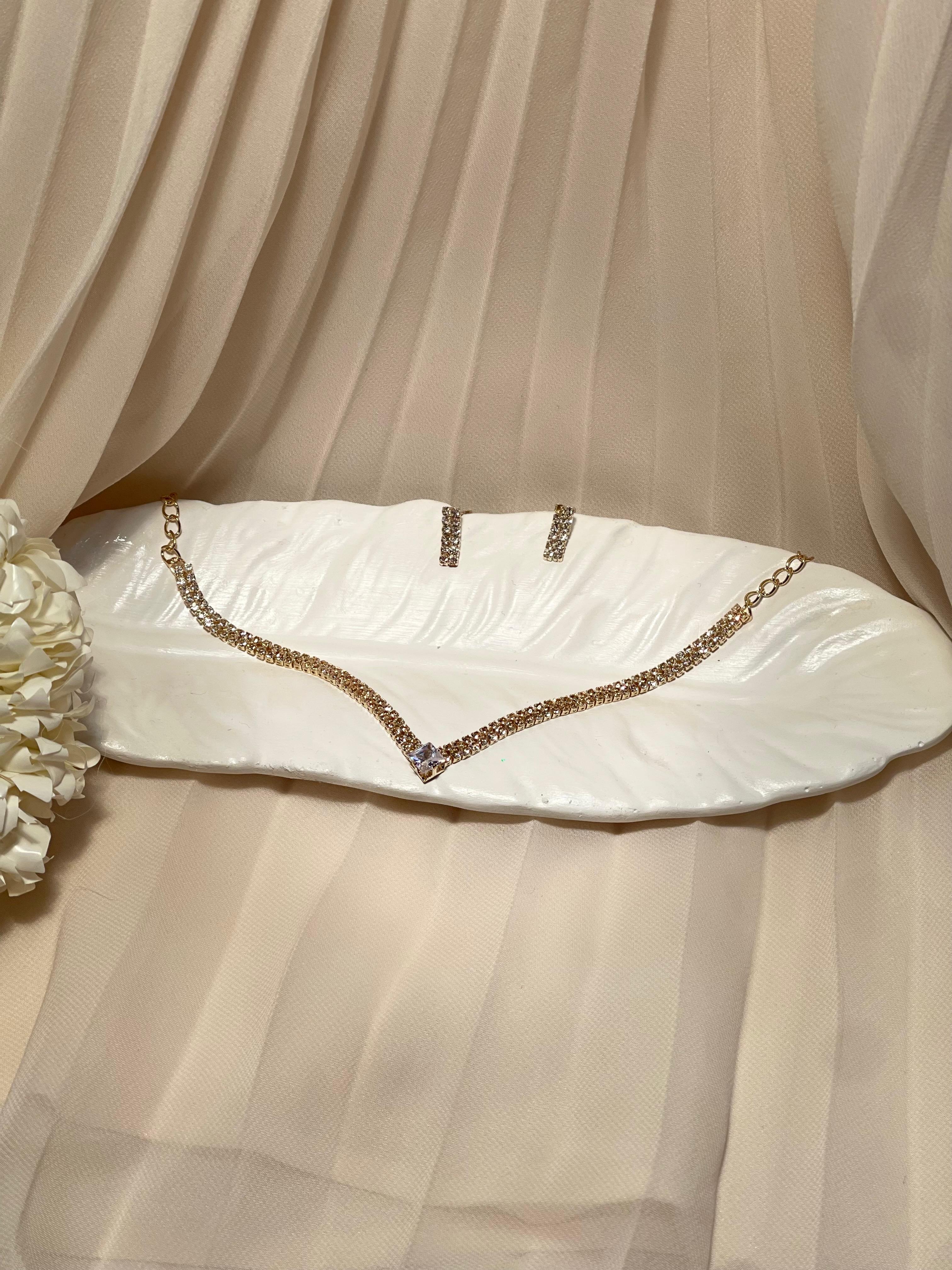 Chamak Set gold (meharbano collection)