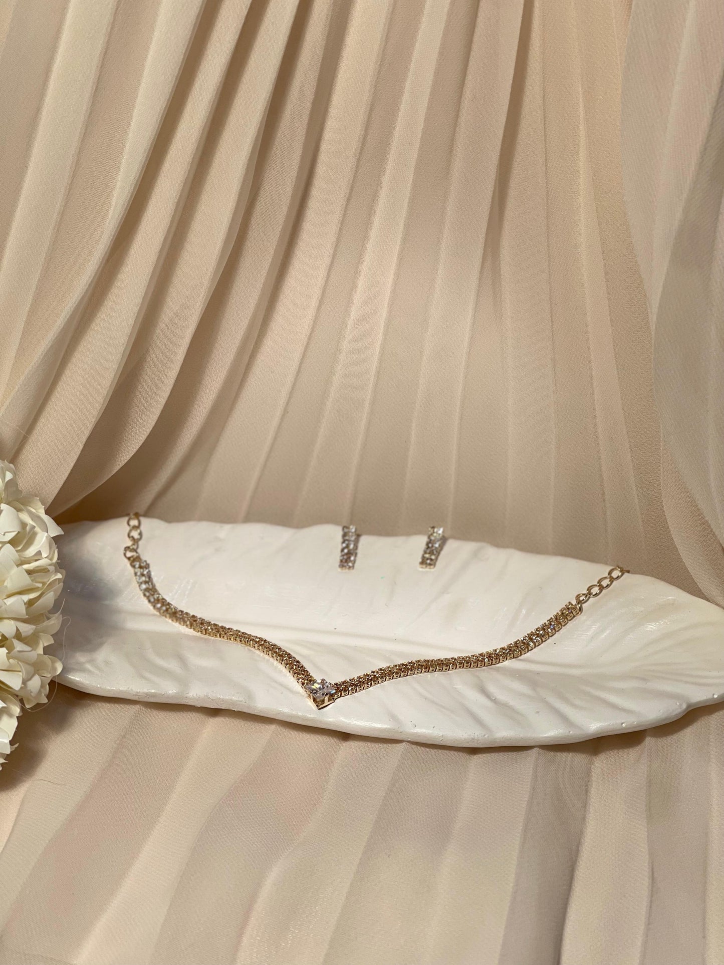 Chamak Set gold (meharbano collection)