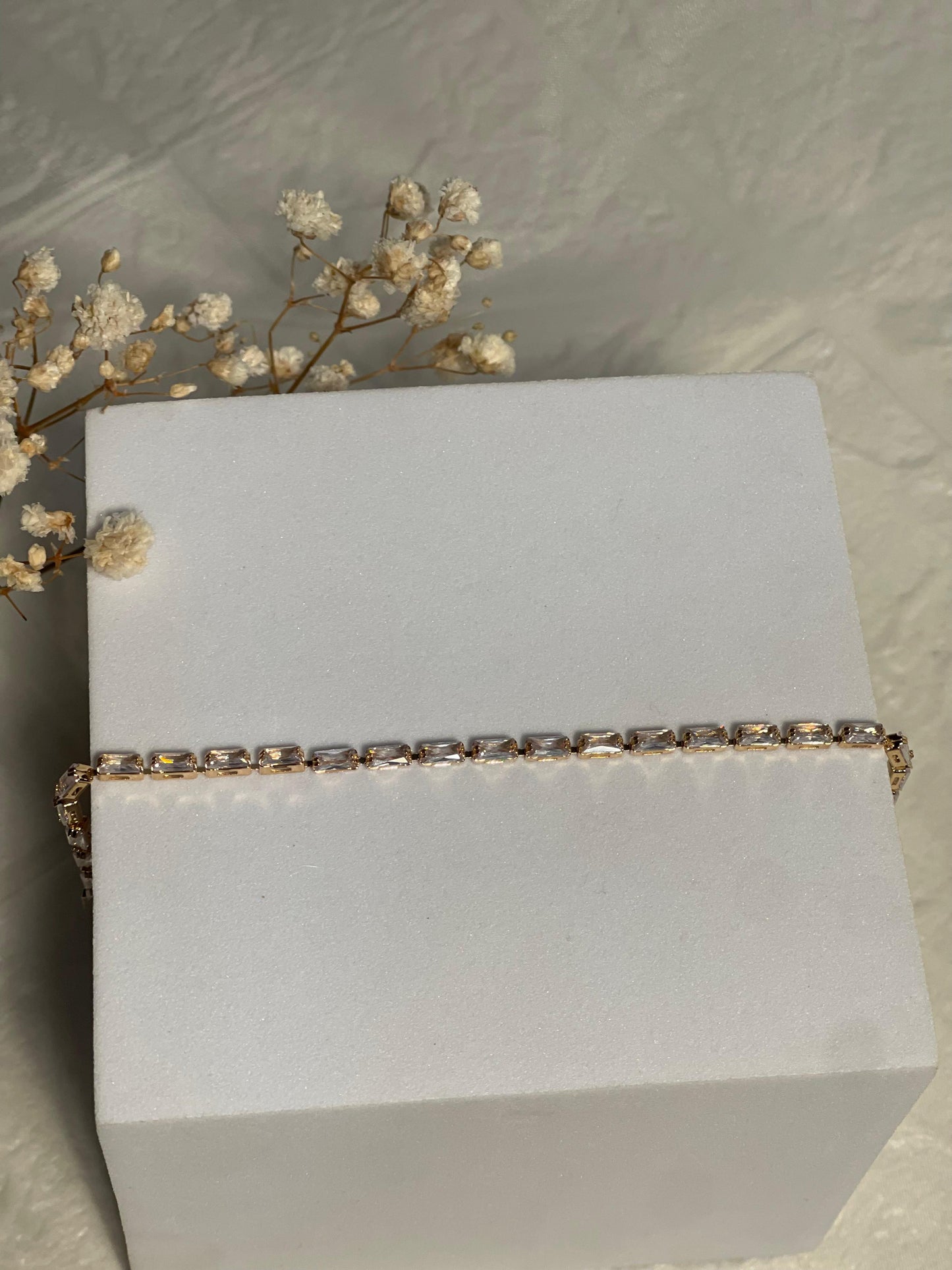 White Bracelet- (Baharbano)