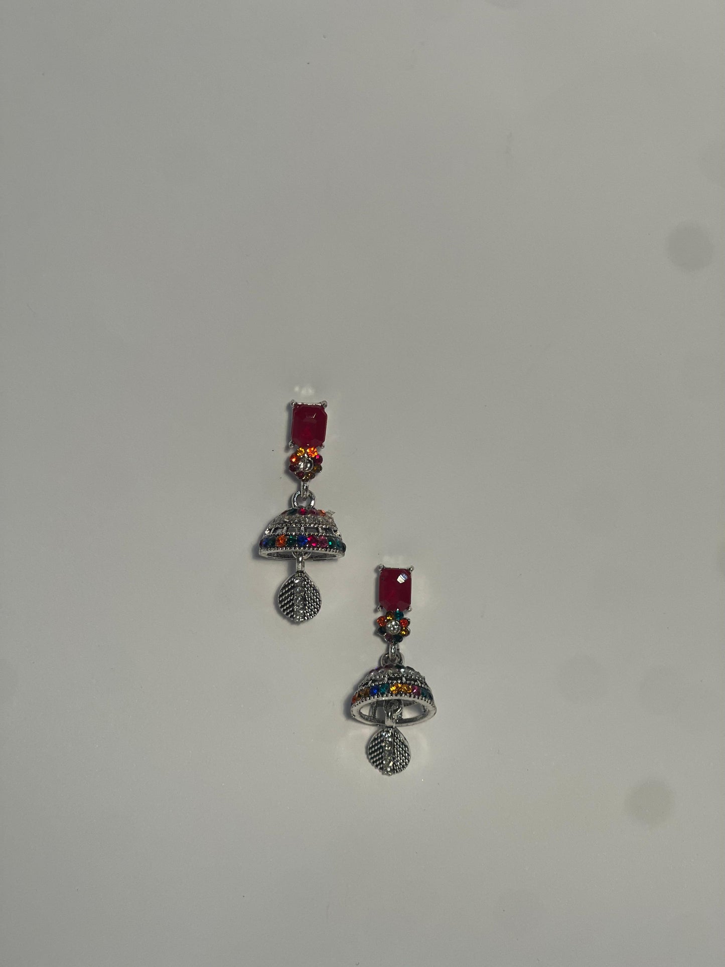 Aik patla latkan with stone red and multi- (Baharbano)