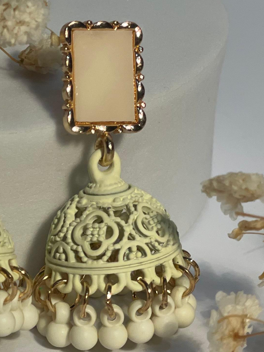 Rectangular matt jhumki Beige- (Baharbano)