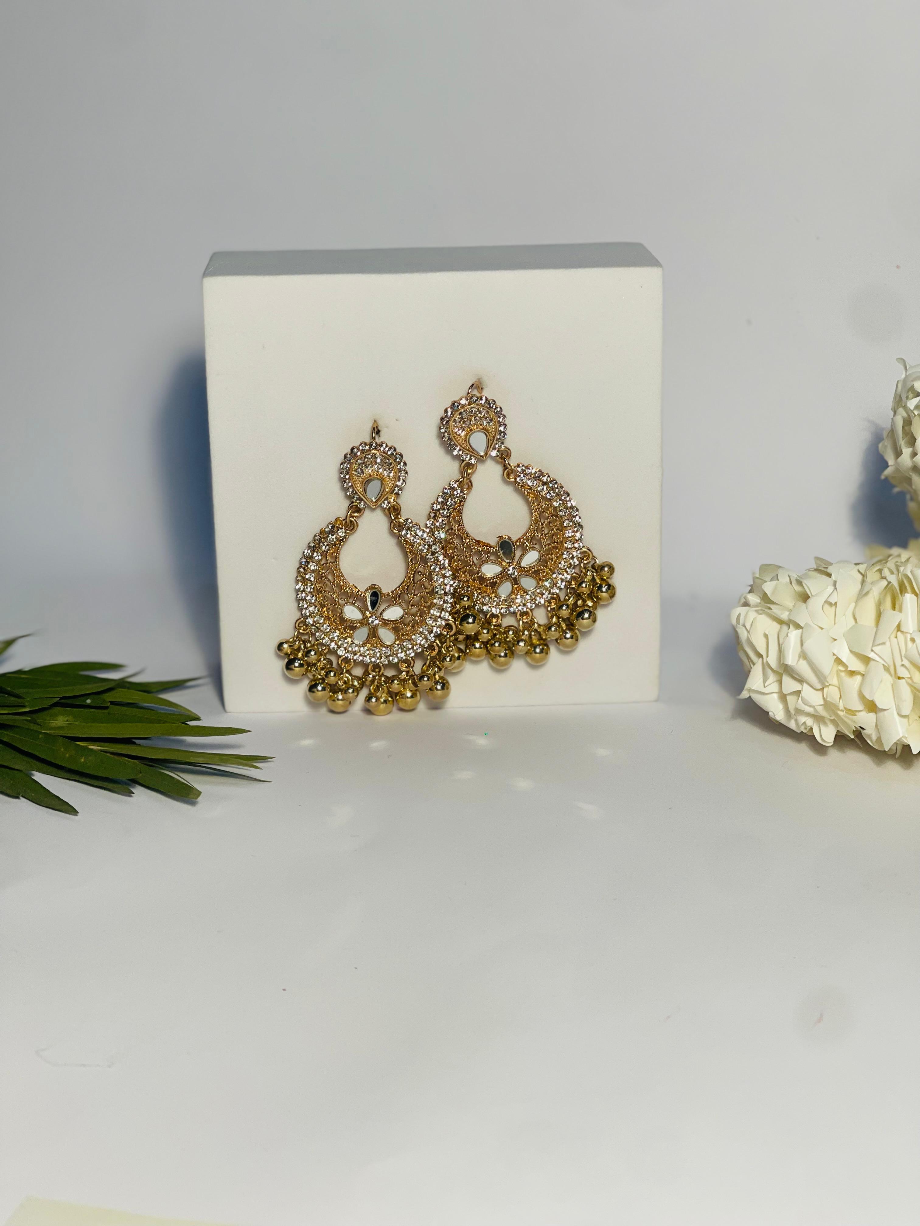 Ghungroo earrings gold(Mahbano)