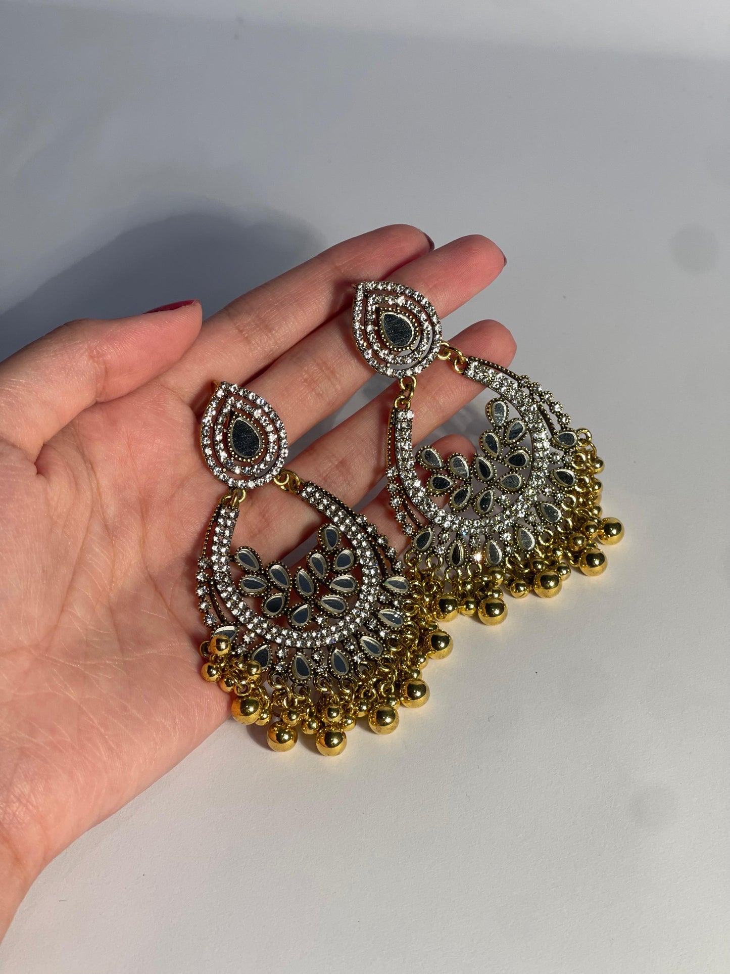 half moon paisley gold(Mahbano)
