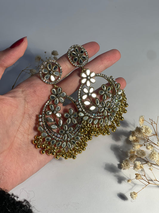 Phool Earring antique and sheesha (Mahbano)