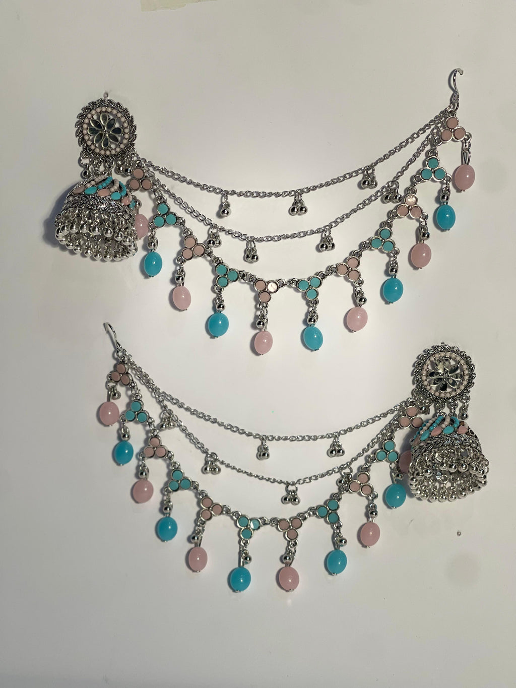 Gol phool teen lari saharay with pink and blue beads (Mahbano)