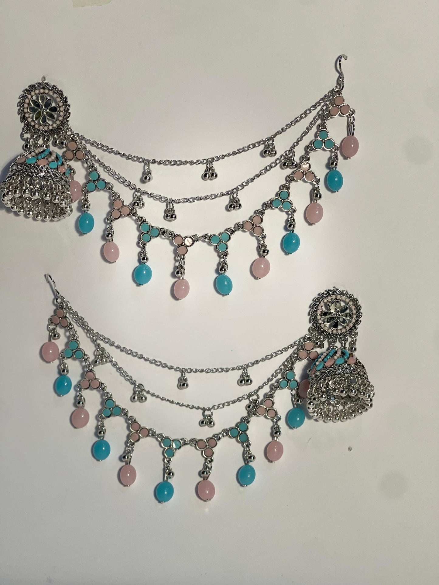 Gol phool teen lari saharay with pink and blue beads (Mahbano)