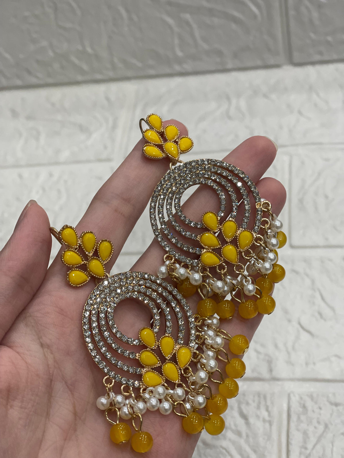 6 Ringlets earring yellow(Sheharbano)