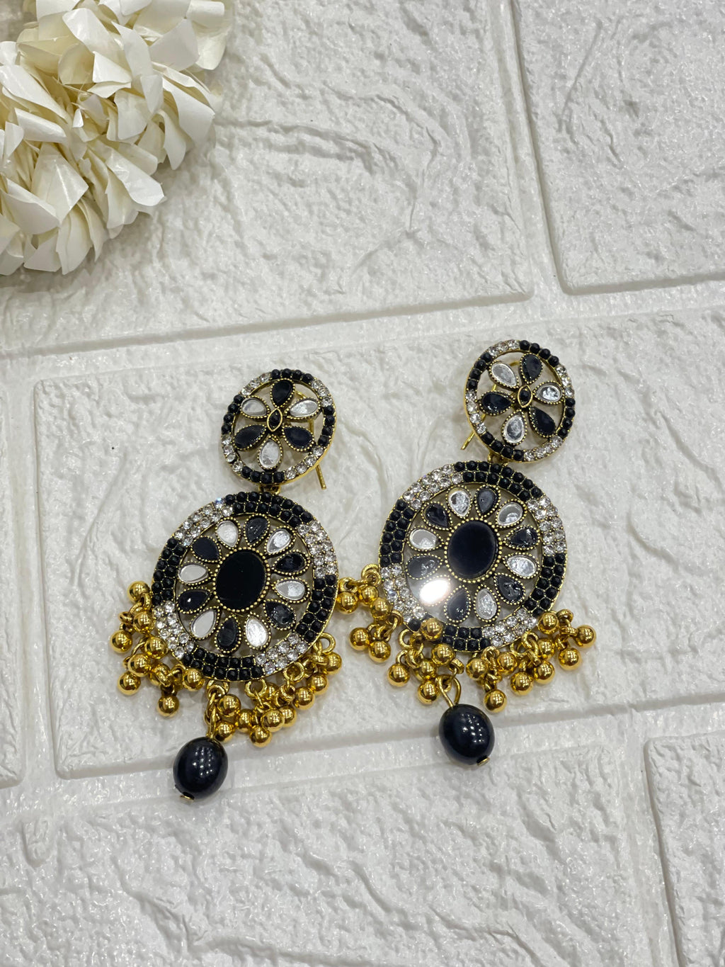 Fatima earring gold and black(Sheharbano)