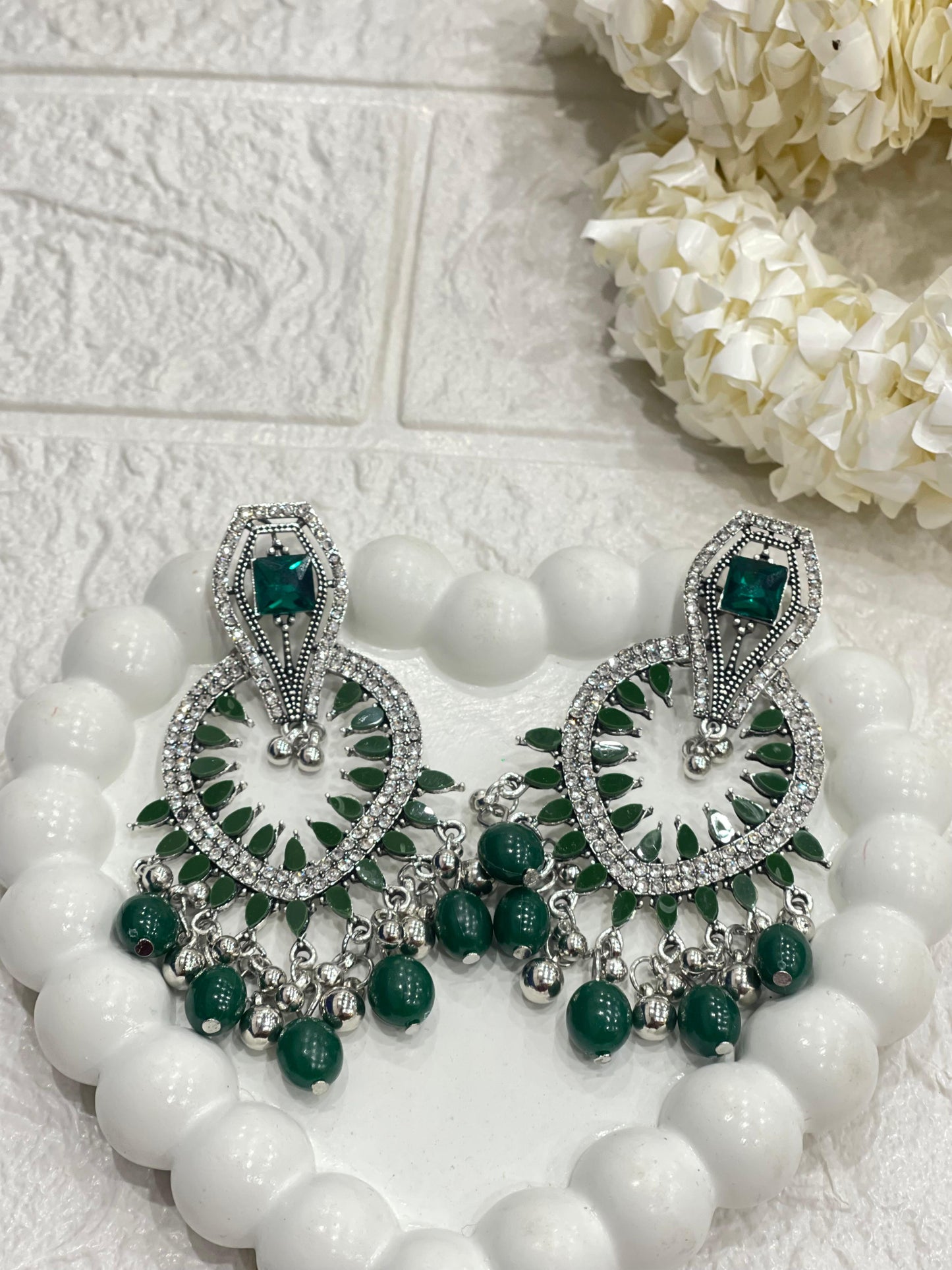 Fizza earring silver and green(Sheharbano)