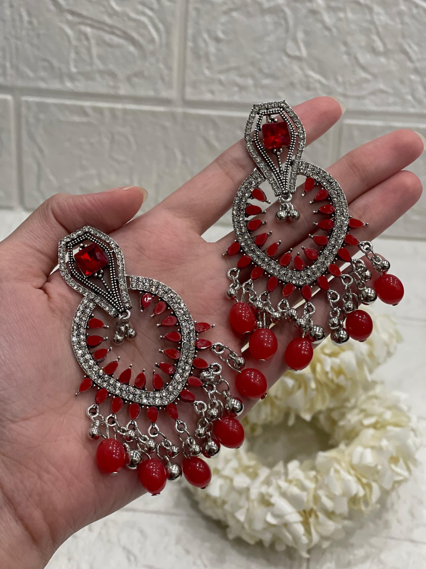 Fizza earring silver and red(Sheharbano)