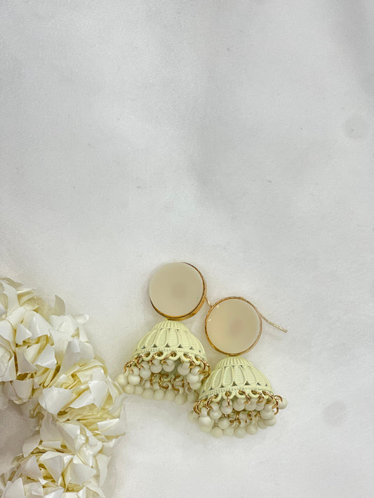 Gol matt jhumka white(Sheharbano)
