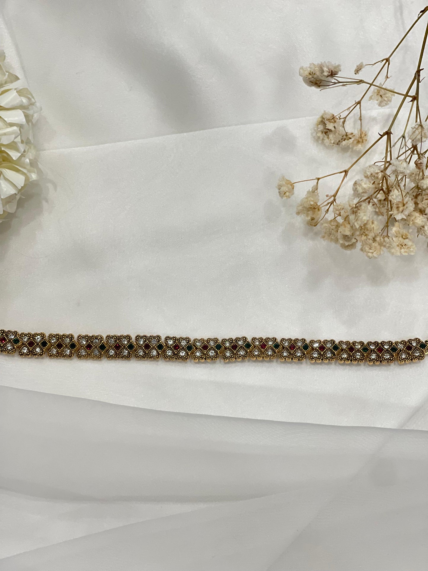 Antique Leaf Bracelet gold (Sheharbano)