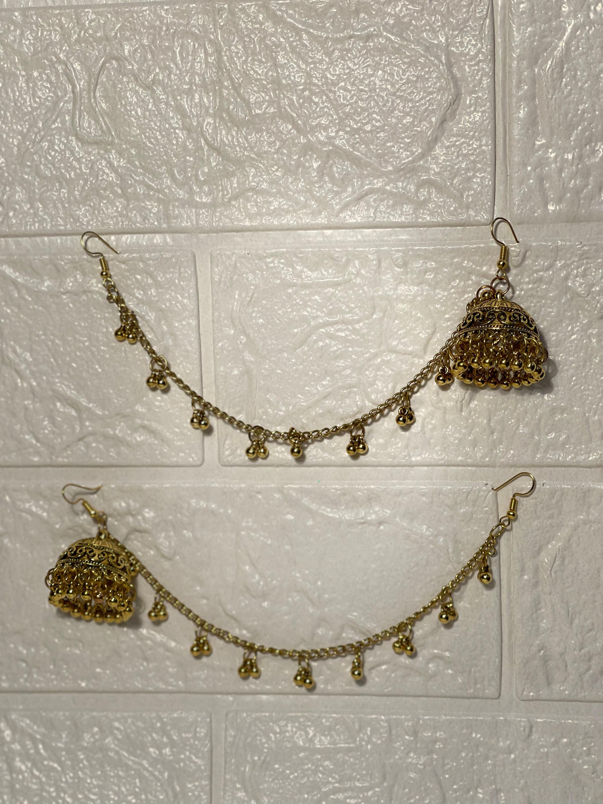 Aik Lari saharay gold (Zartabbano)