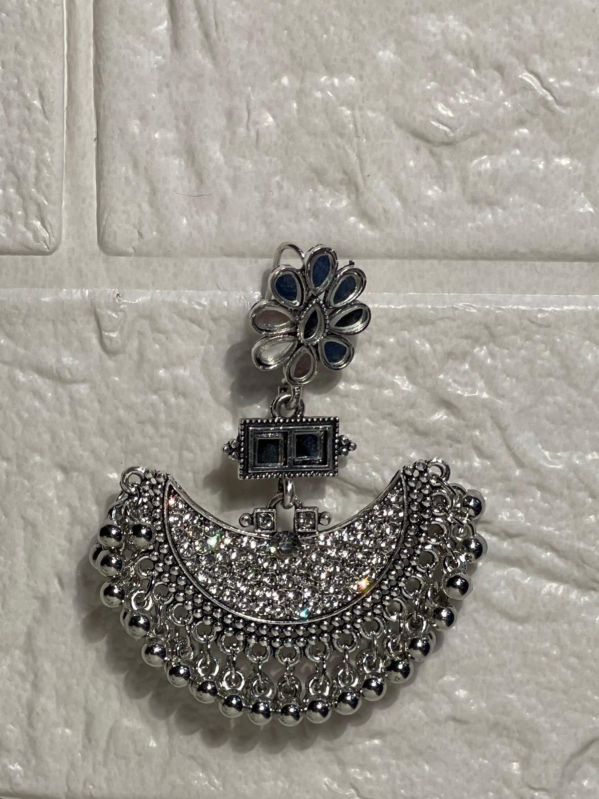 Half moon earring (Zartabbano)