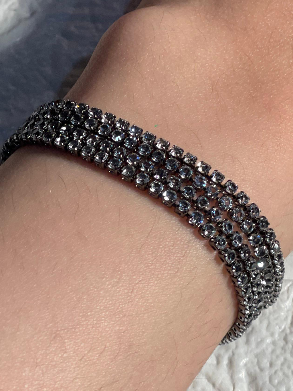 Shimmer bracelet grey(Mahnoorbano)