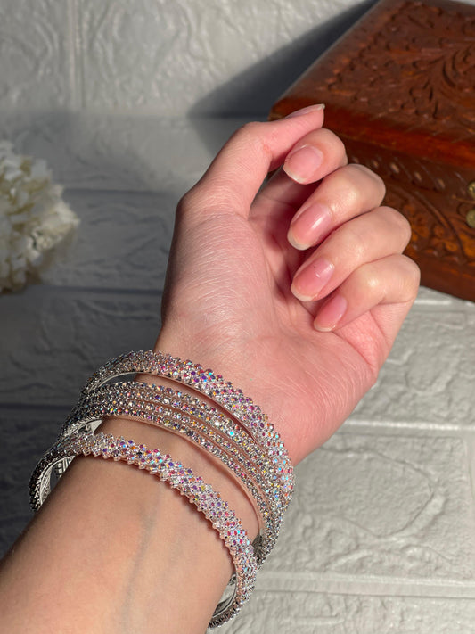 Chamkeela bangle set-silver(Mahnoorbano)