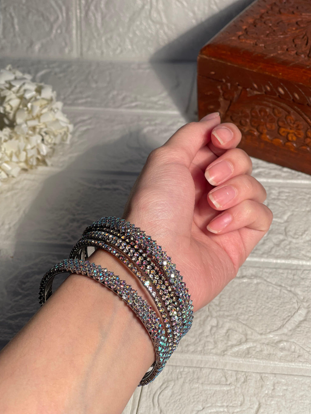 Chamkeela bangle set-black (Mahnoorbano)