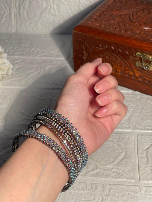 Chamkeela bangle set-black (Mahnoorbano)