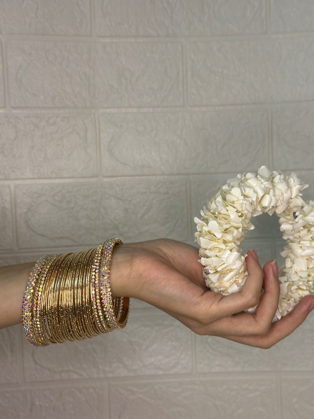 Shimmering Gold & Stone bangle Set