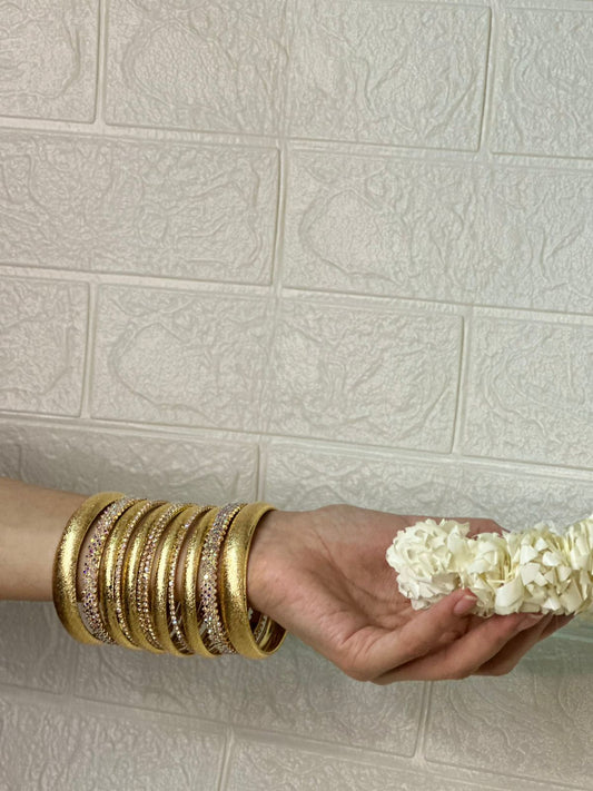 Chamkeela bangle set with gold karray