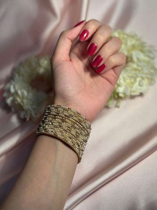 Neha Bangles (white gold)
