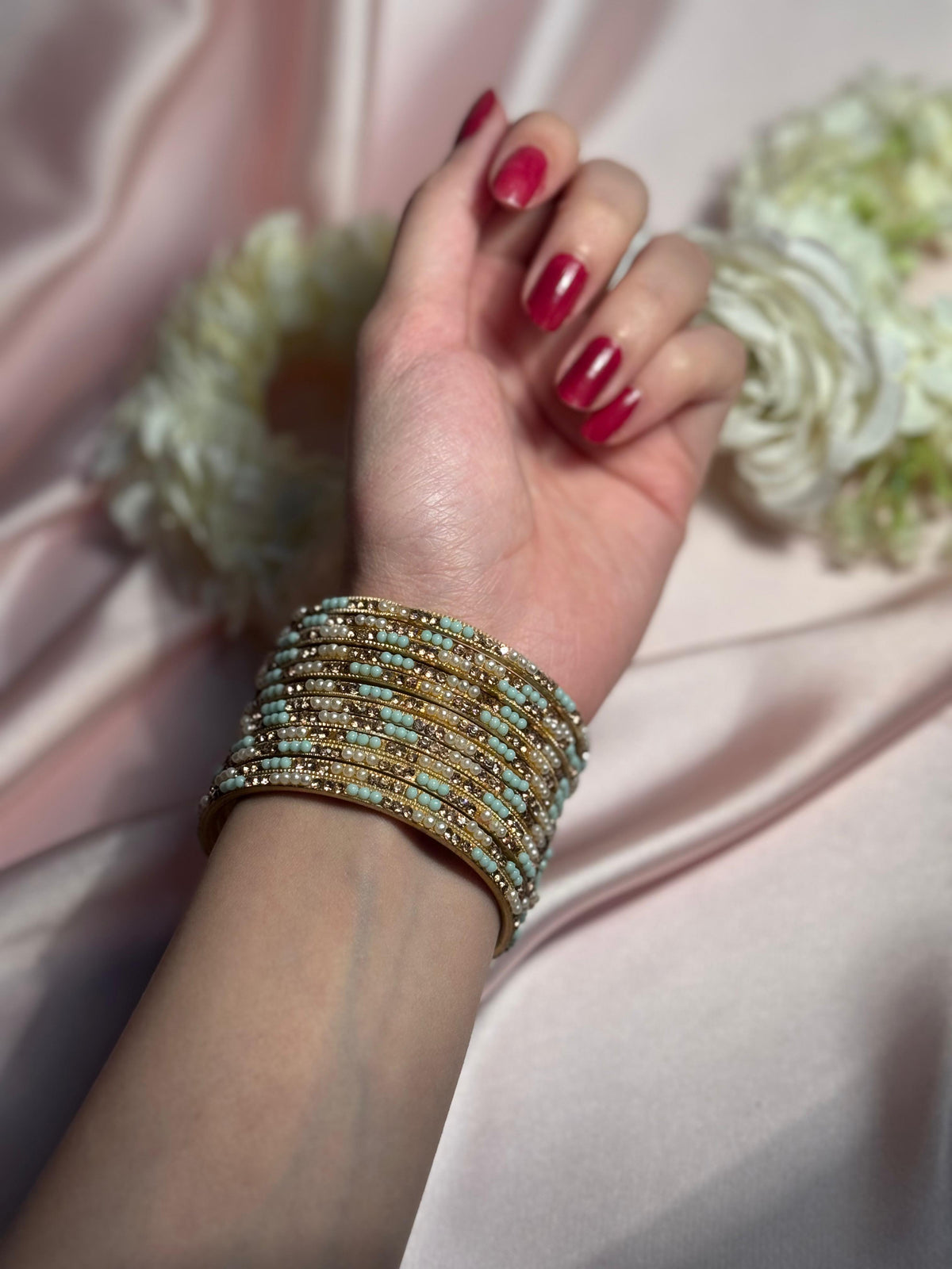 Neha Bangles (turquoise gold)