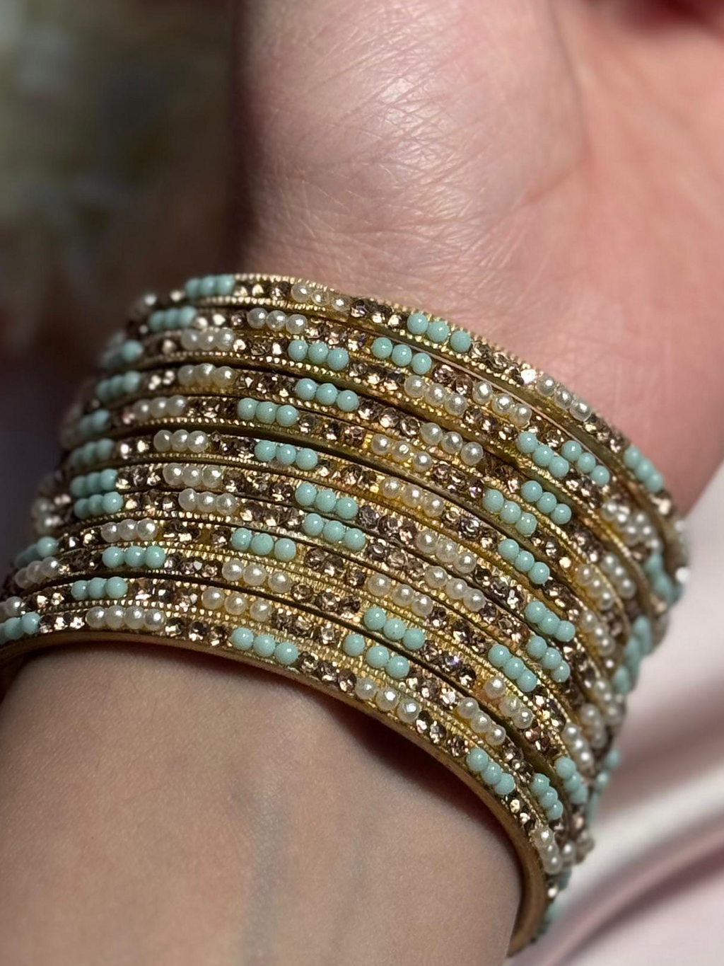 Neha Bangles (turquoise gold)