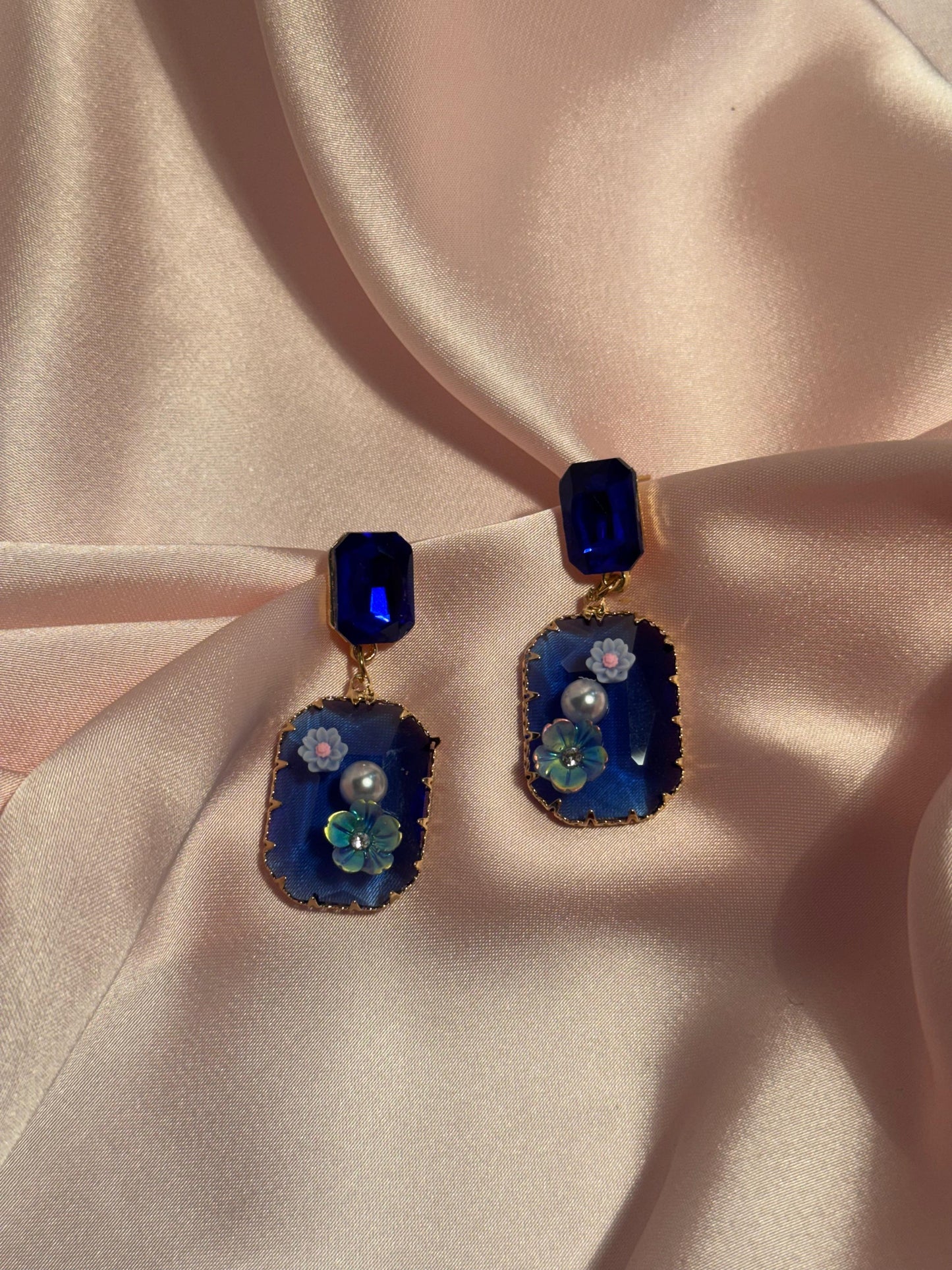 Enamel Floral Rectangle-blue