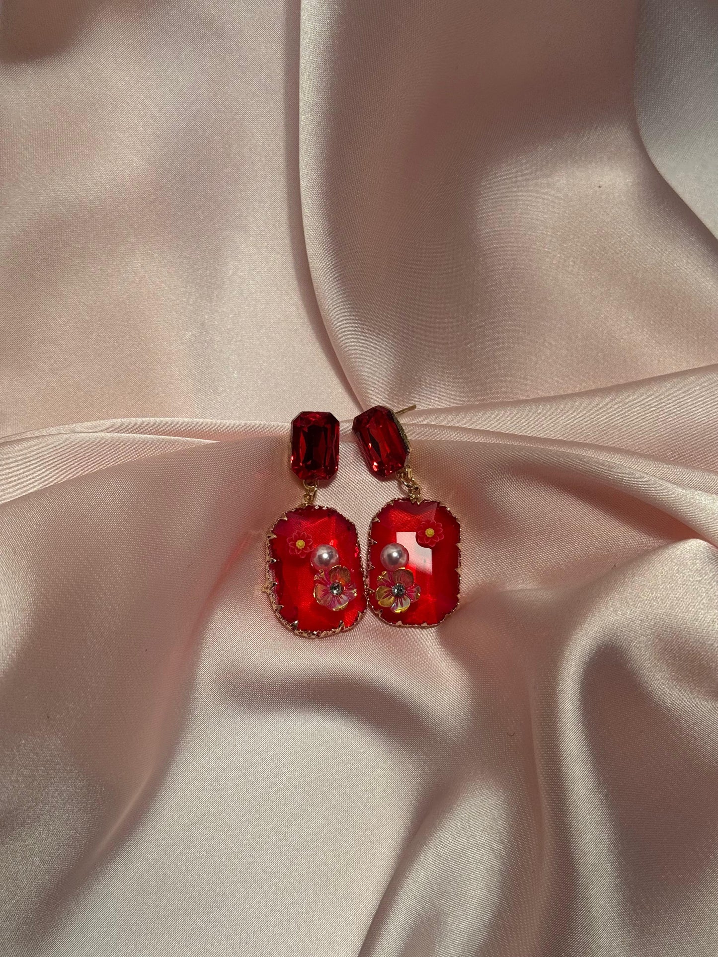 Enamel Floral Rectangle-red