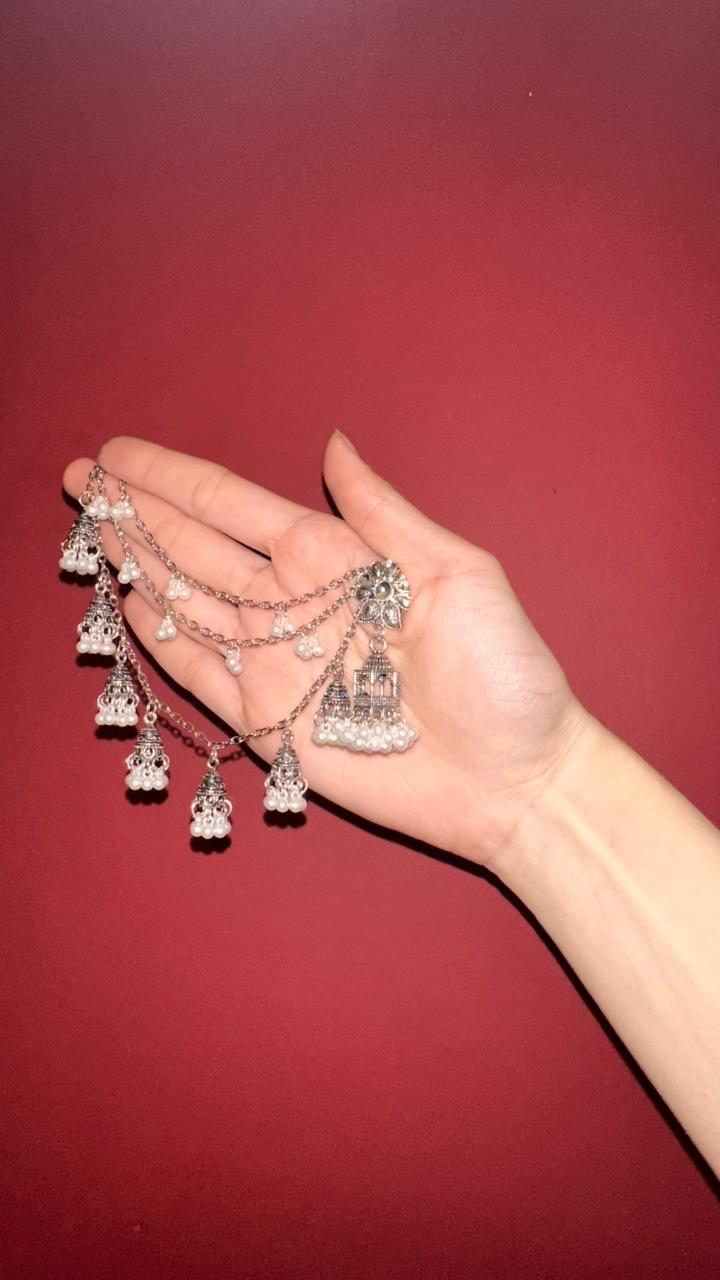 Floral cage with silver saharay
