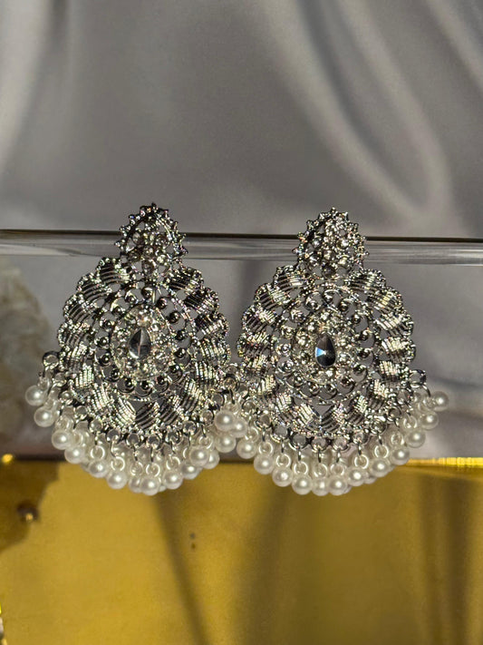 silver leaf with white moti- eid collection