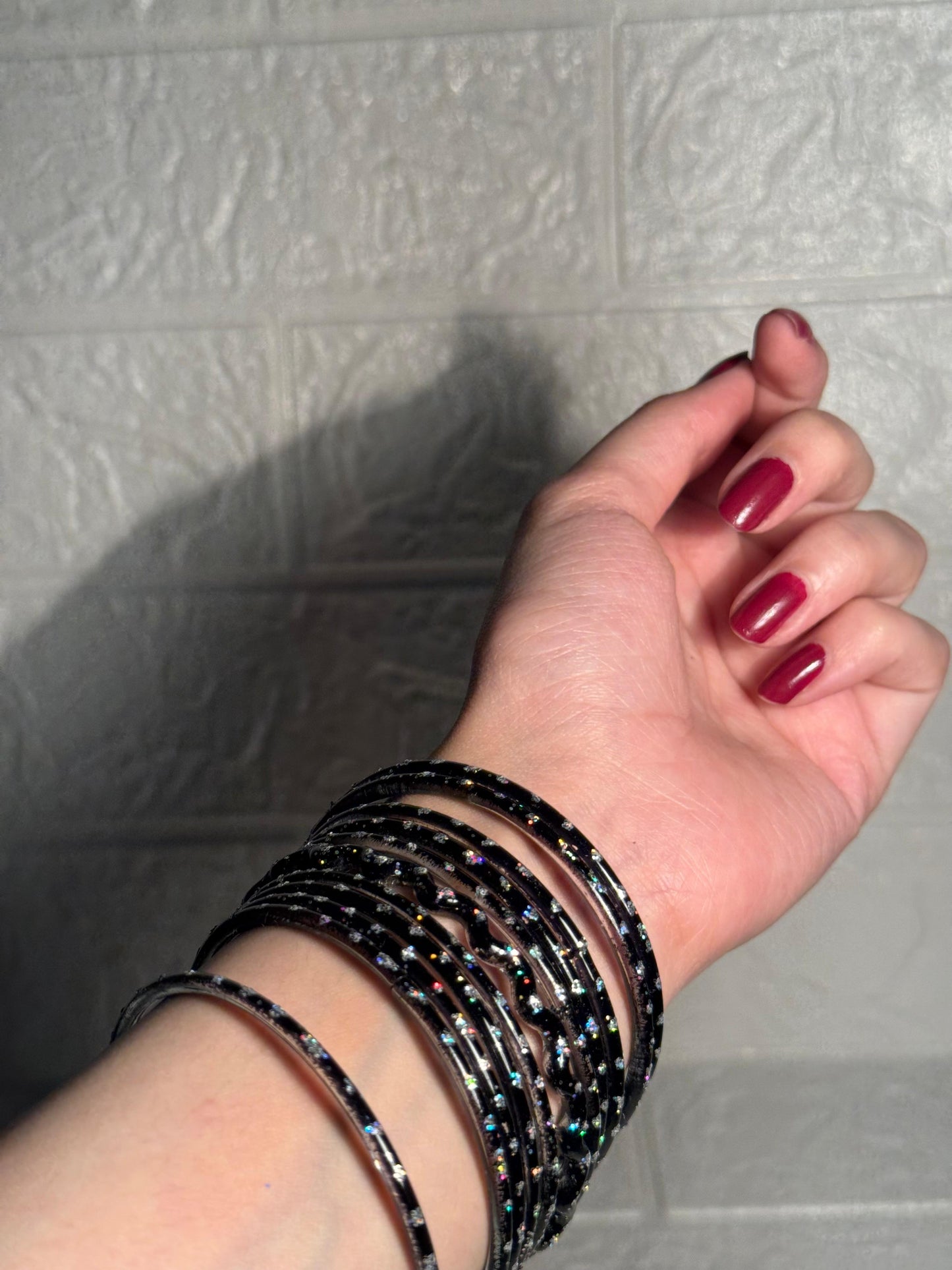 Raindrop bangle (6) black